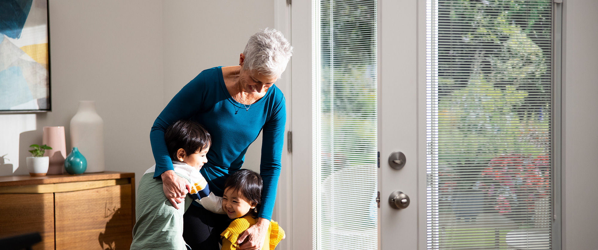 Integral sun blinds for windows
